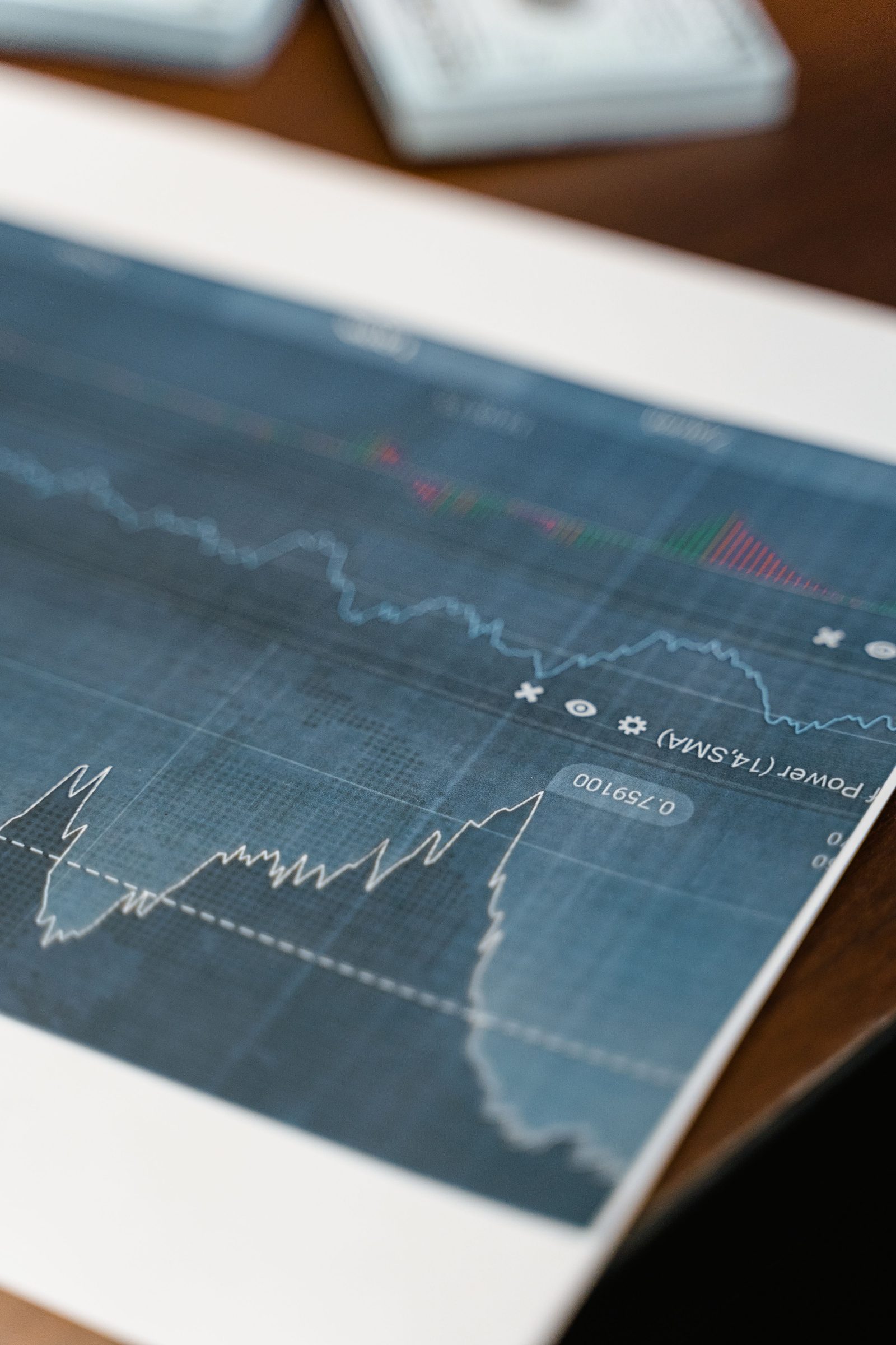 Informe financiero mostrando crecimiento en bolsa